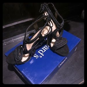 Gianni Bini heels- never worn. Beautiful!